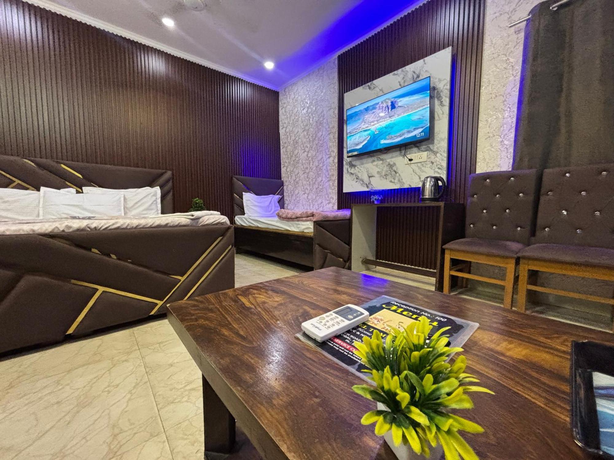 Nizamuddin Fab Hotel
