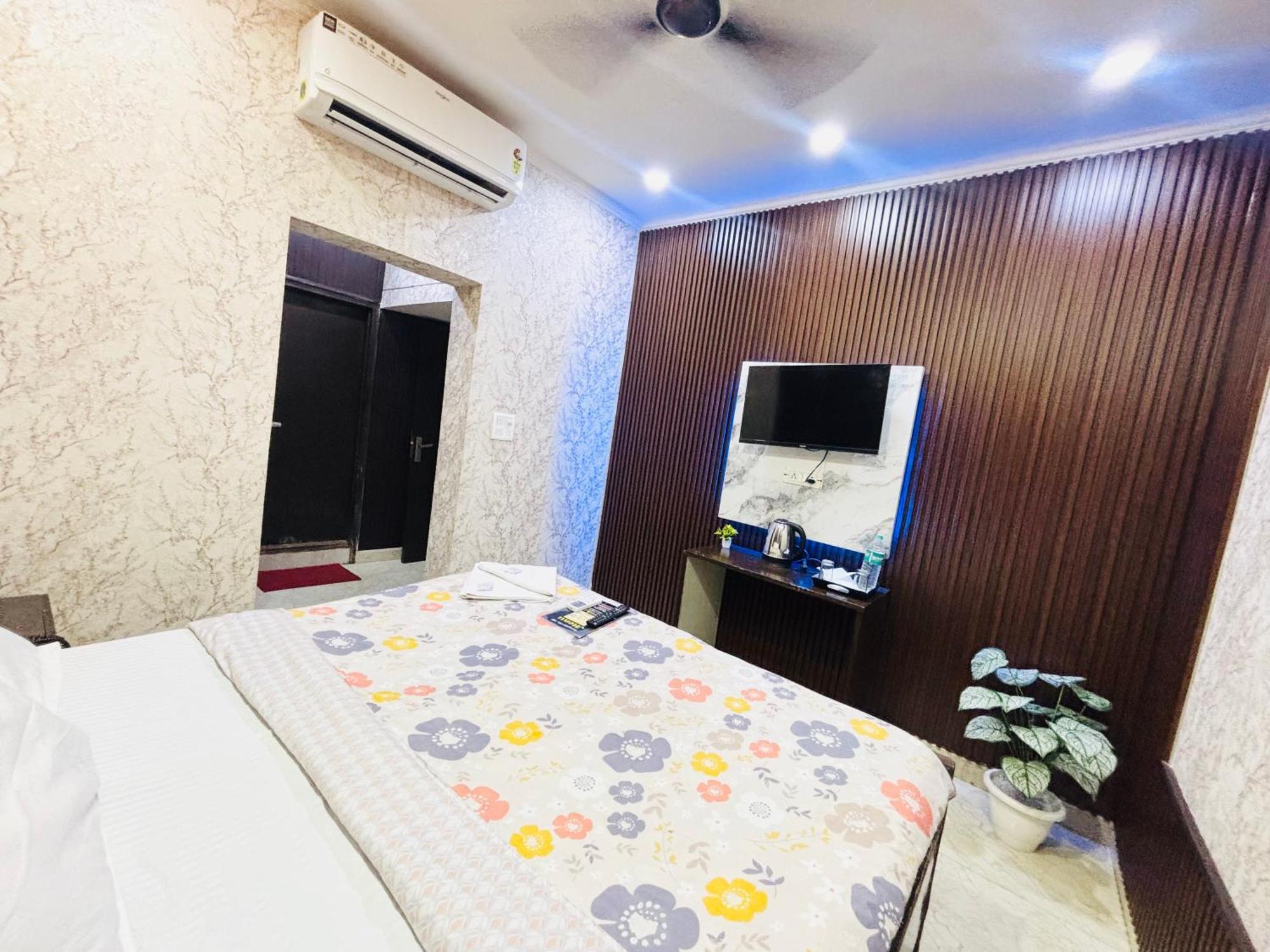 Hotel Nizamuddin Fab